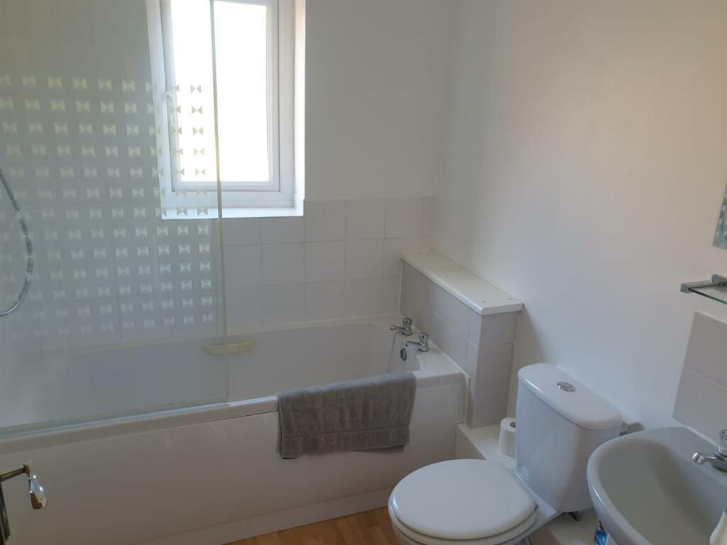 bathroom.JPG