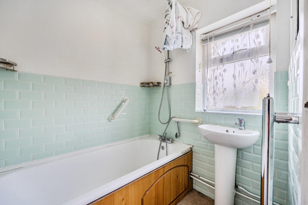 1357962-3-68d3b29...