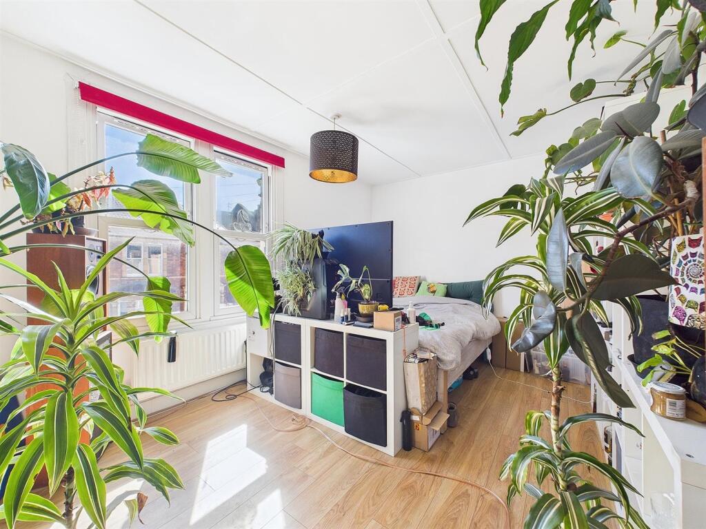 10 - Victorian Terraced House for Auction, St Werb