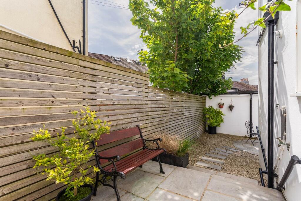 62a Trafalgar Road-4.jpg