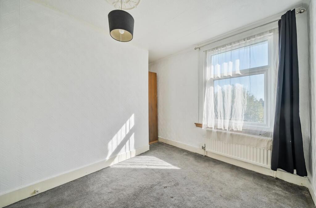 1363164-15-68e3bd0352796.jpg