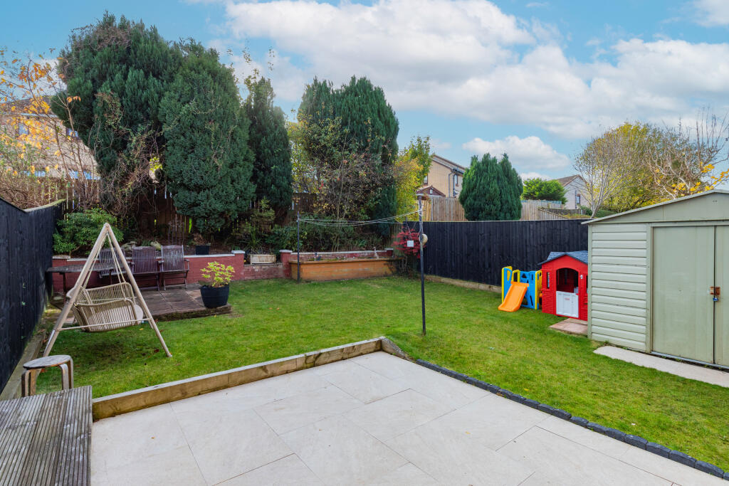 23 Helmsdale drive pa2 0pg 3L-33