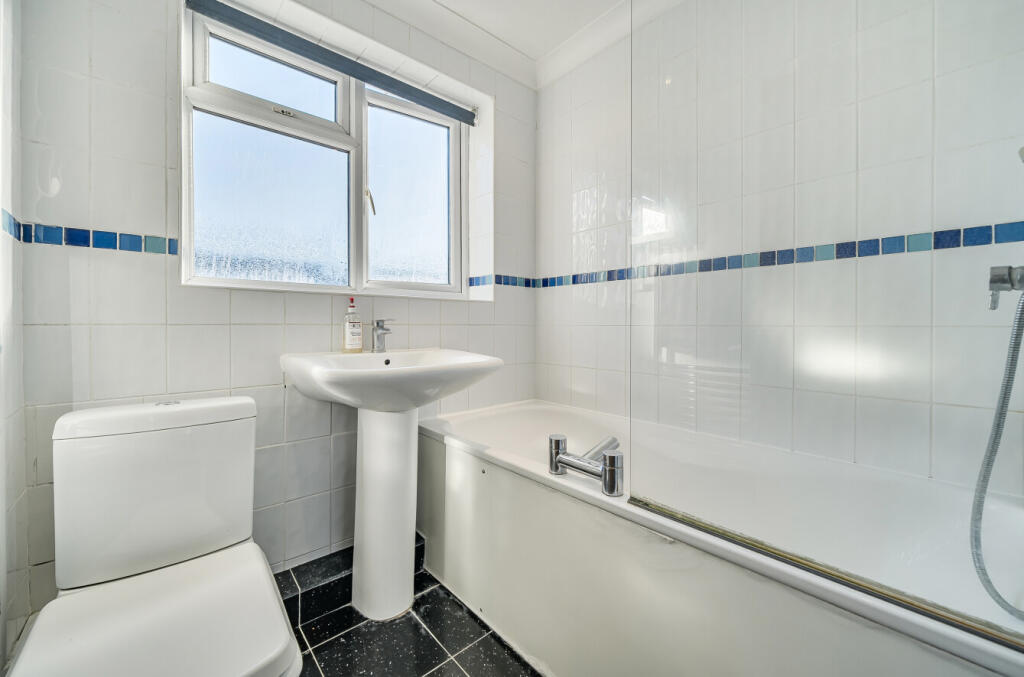 1361893-5-68dc022...