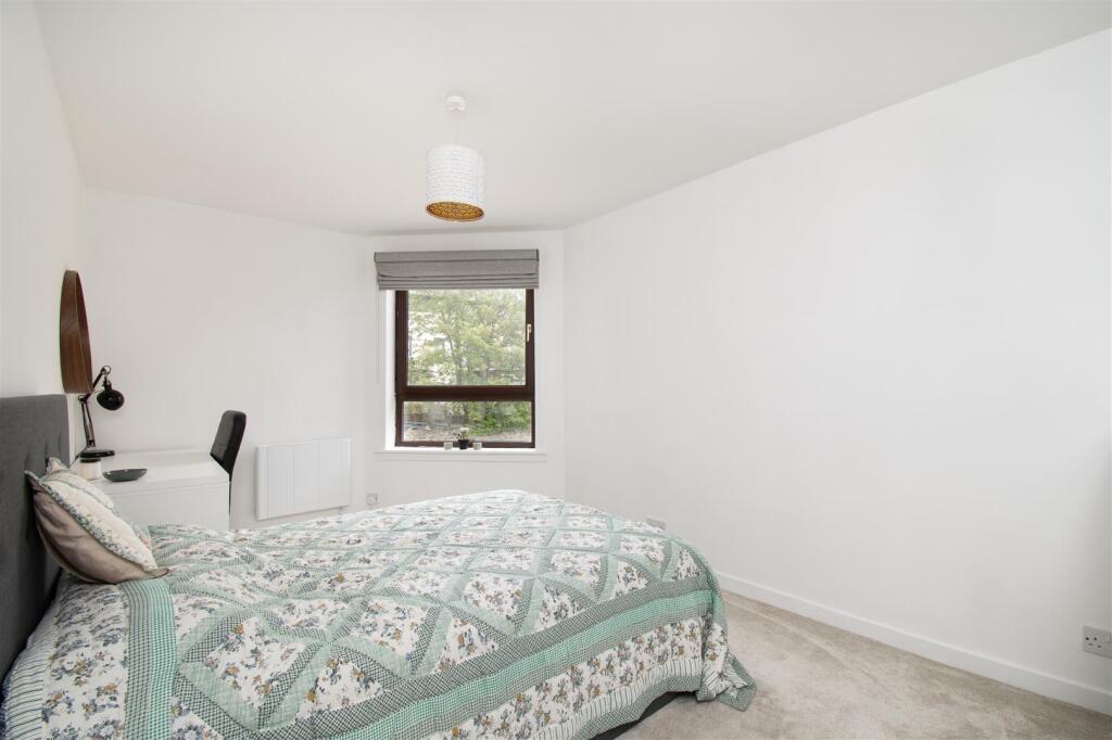 bedroom 2(1).jpg