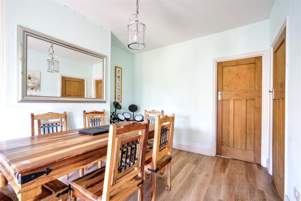 Dinning Room 1_2.jpeg