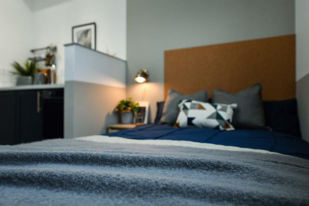 21crownst-116.jpg