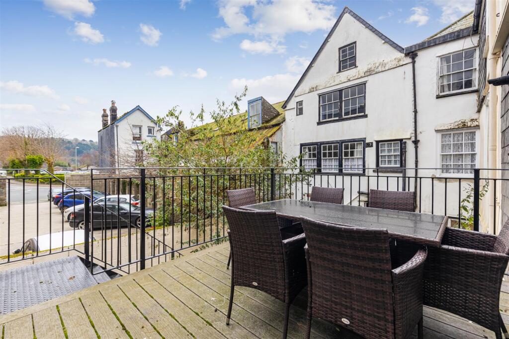 A03 - 24 Foss Street Dartmouth - 241213.jpg
