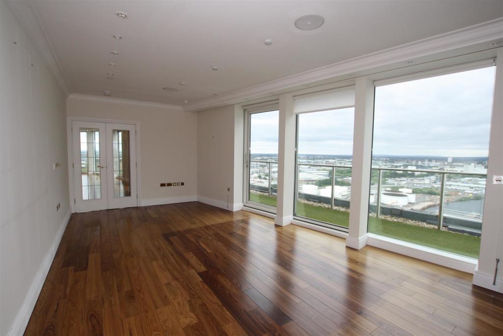 Dining Room/Kitchen