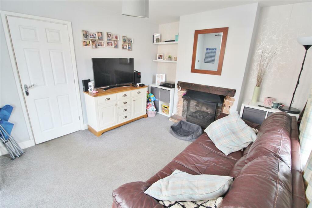 SITTING ROOM -