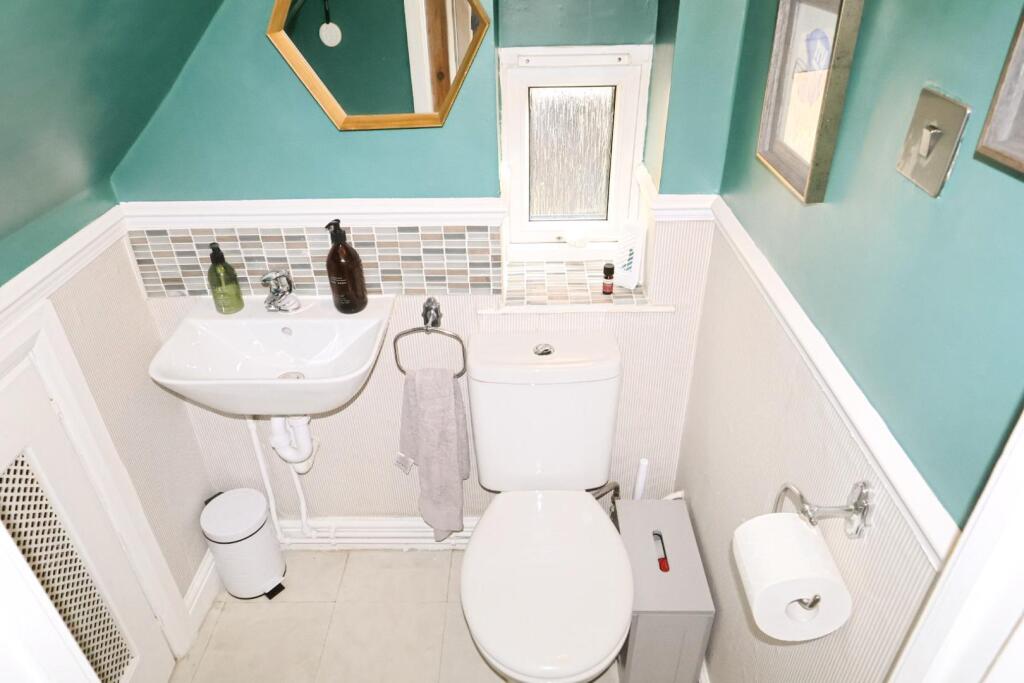CLOAKROOM WC