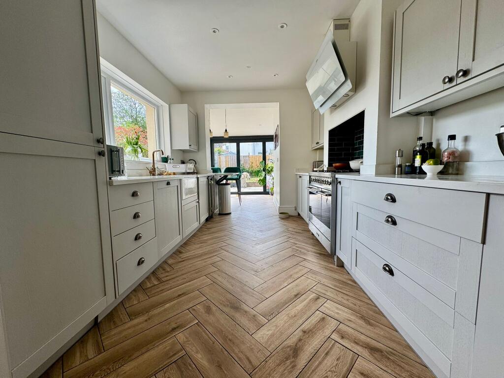 Kitchen 2