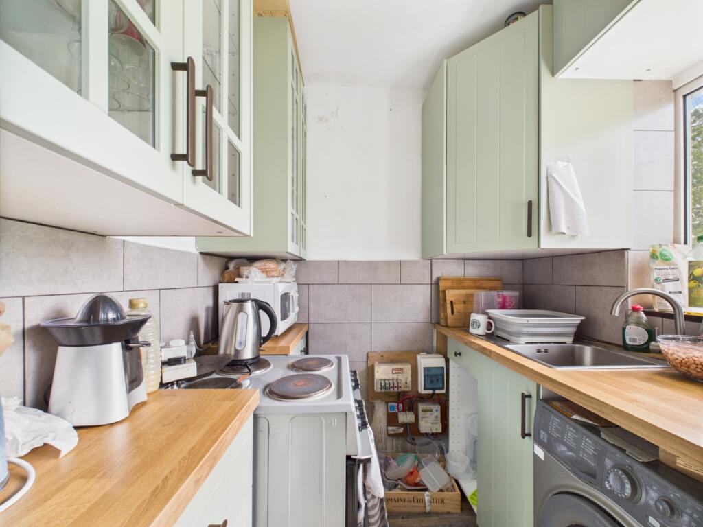 CAM03750G0-PR0053-STILL001