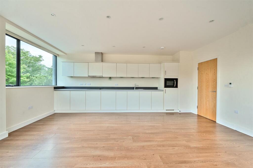 Kitche living room.jpg