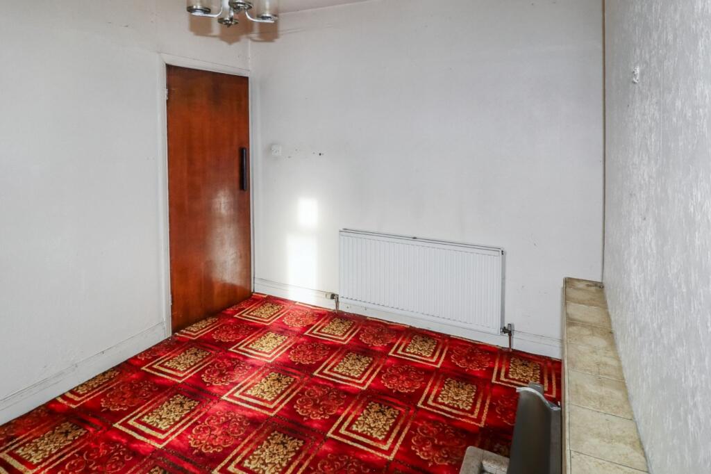 87 Lilycroft Road, Bradford, BD9 5AH