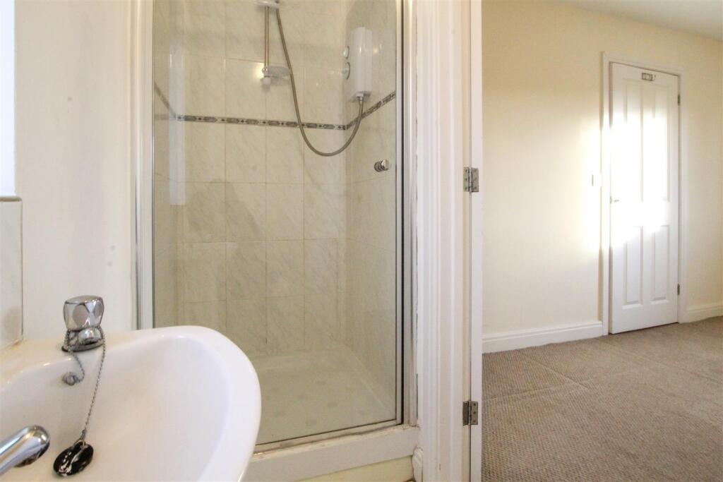 ensuite2.2.jpg