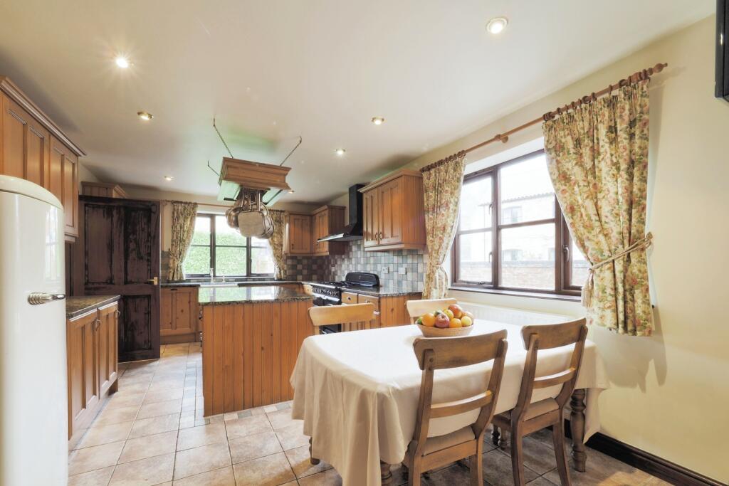 Norlandhousechurchhillretforddn229dg-004