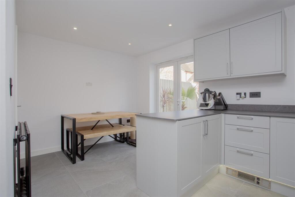 Kitchen/Dining Room