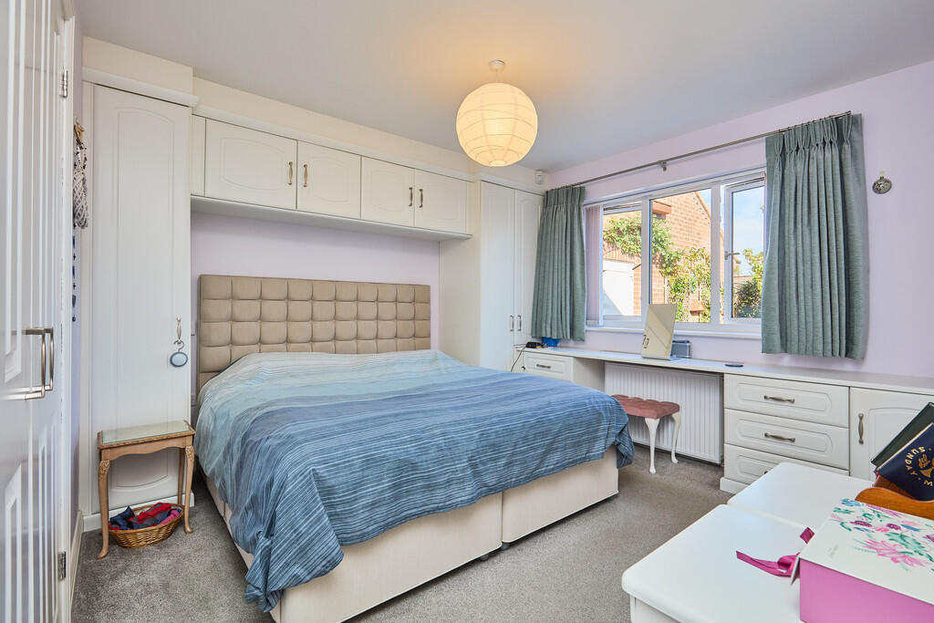 Edward Knight 202...