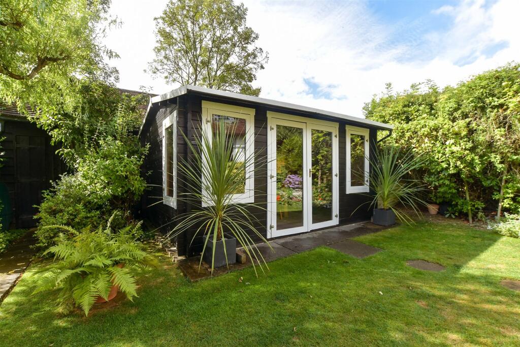 Workshop/Outbuildings