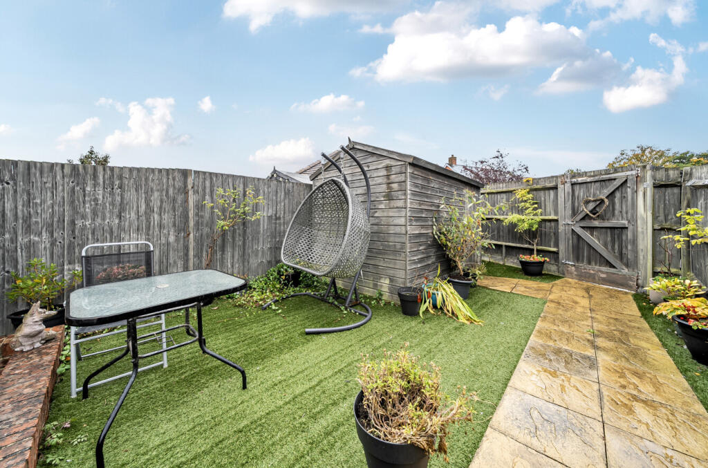 1362852-9-68dffca...