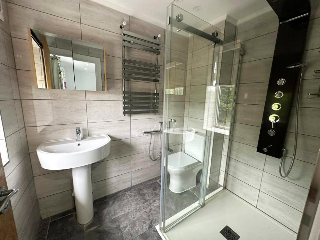 Ensuite Two