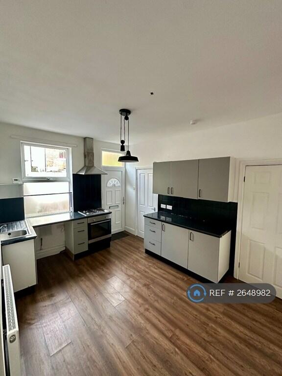 Kitchen+Dining