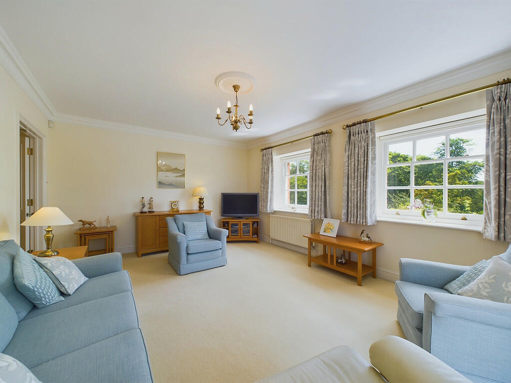 Sitting Room towa...