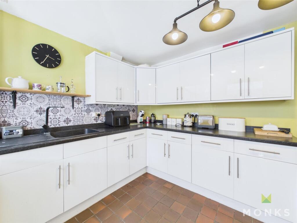 CAM01420G0-PR0647-STILL012 (1).jpg