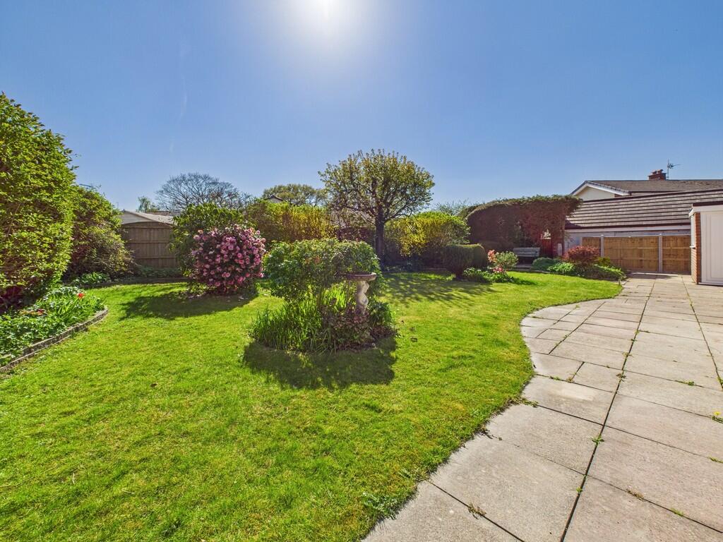 CAM02854G0-PR0364...