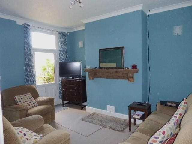 Lounge.