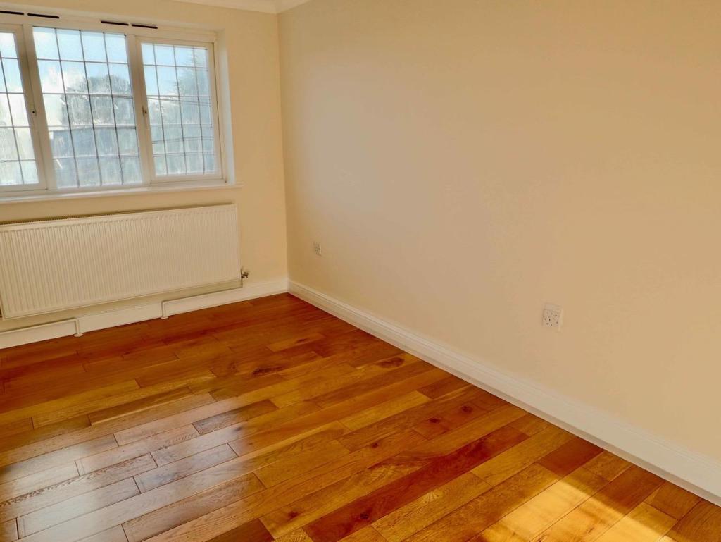 lounge1.jpg
