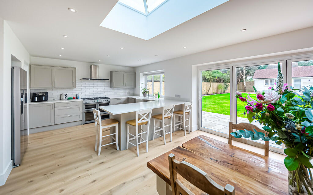 Kitchen/dining ar...