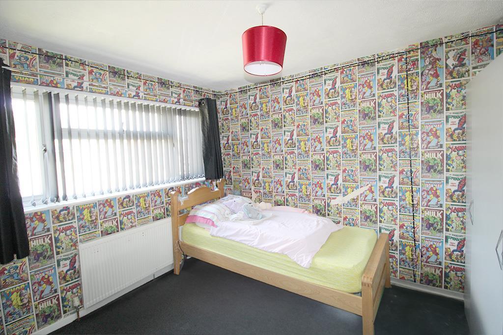 bed 2.jpg