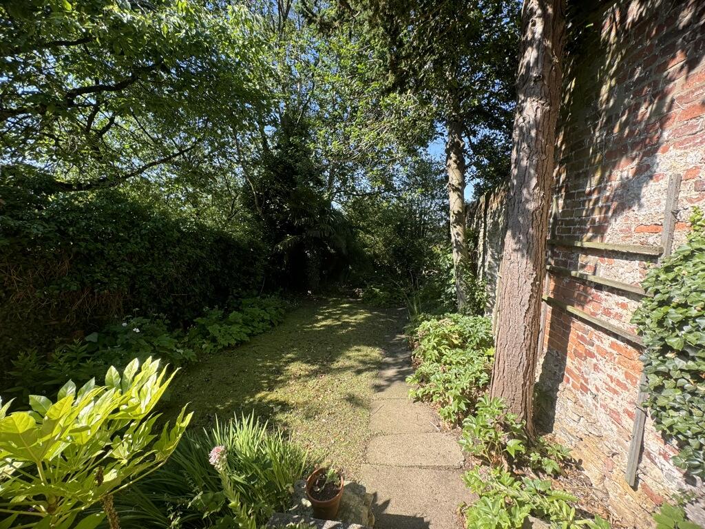 Photo 38