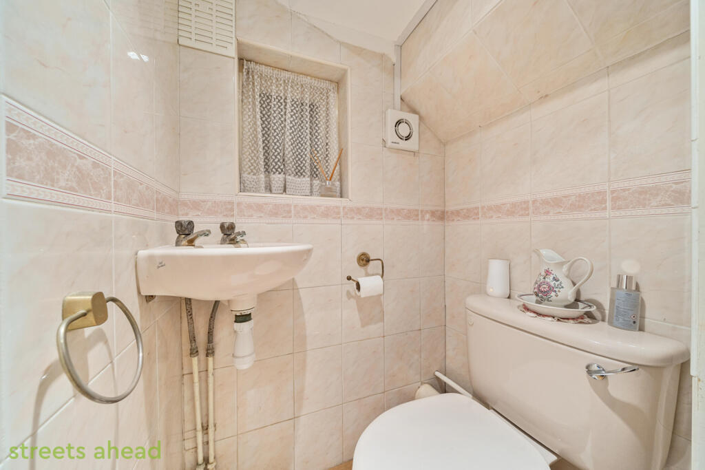 722f9543-f596-416...