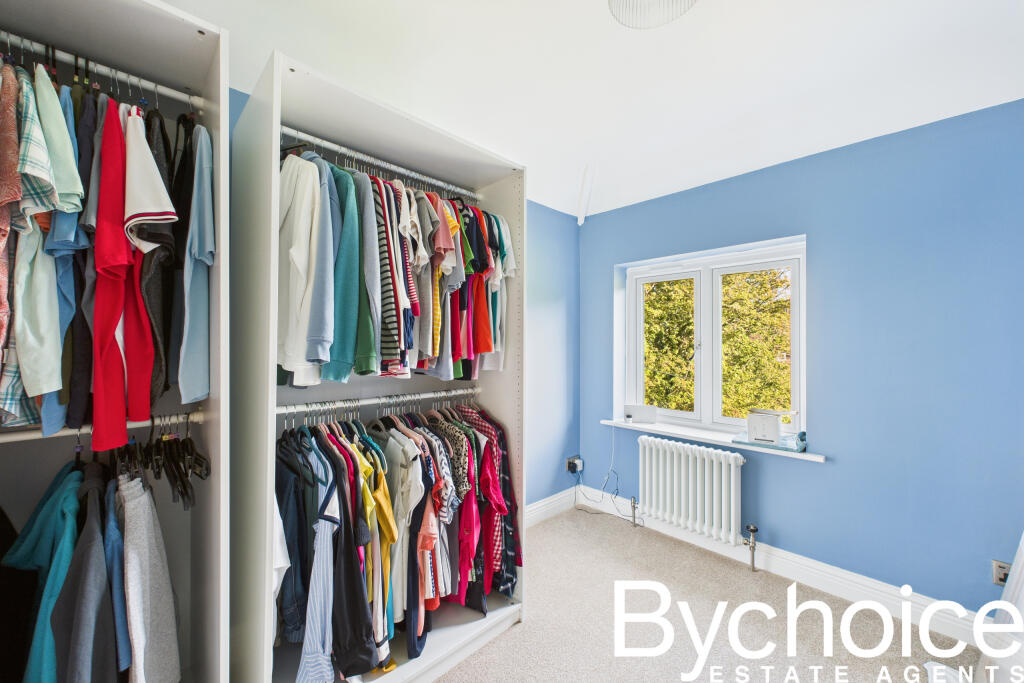 CAM05454G0-PR0057-STILL019