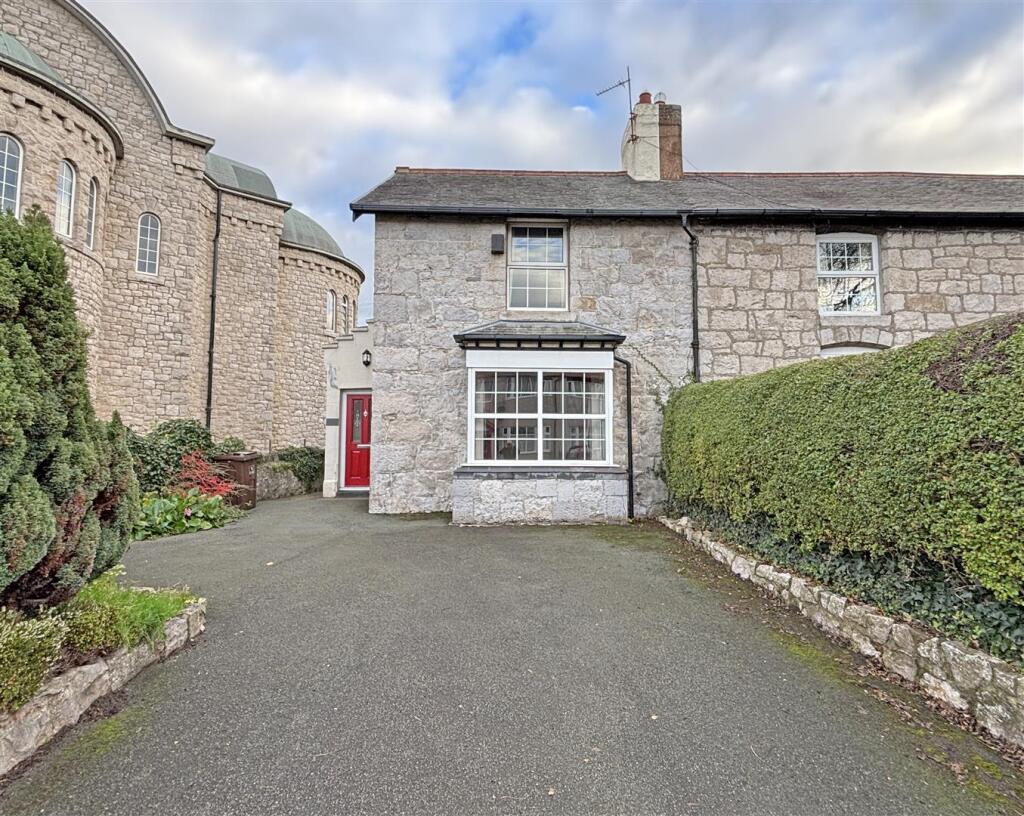 Dundonald Avenue, Abergele, LL22