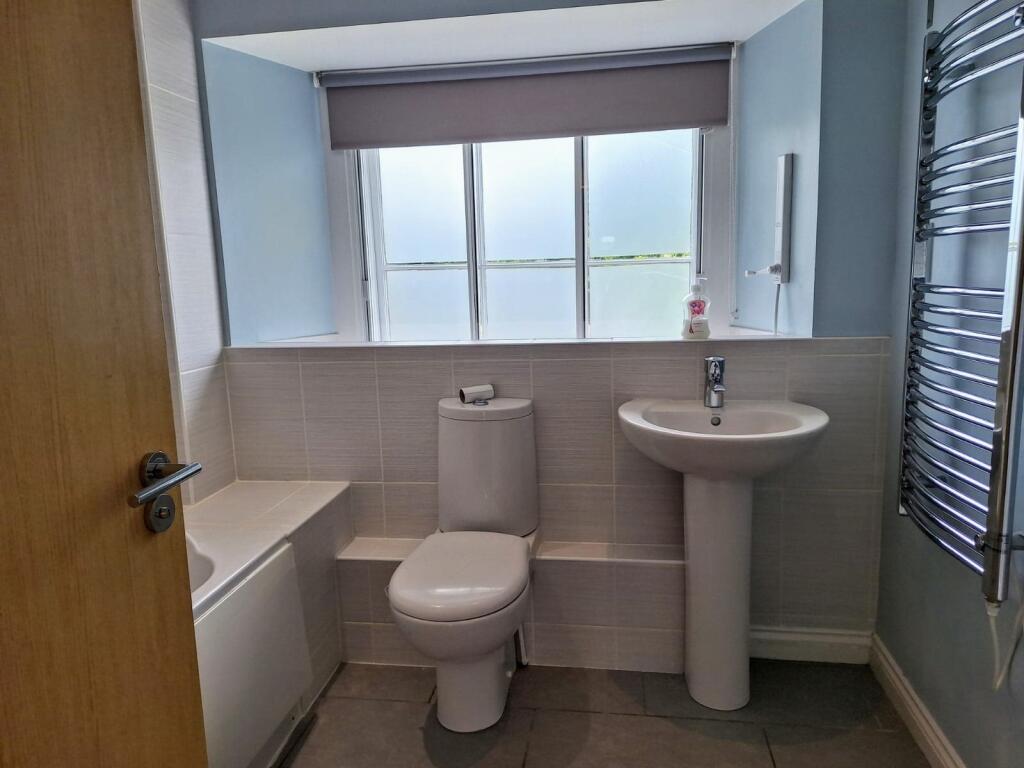 bathroom1