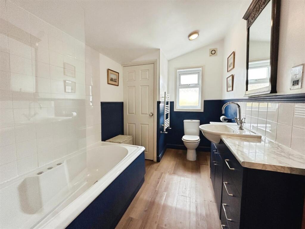 d6575b76--40E5-9B4B-68FBC3EE6DD3-29896-00000A43F21