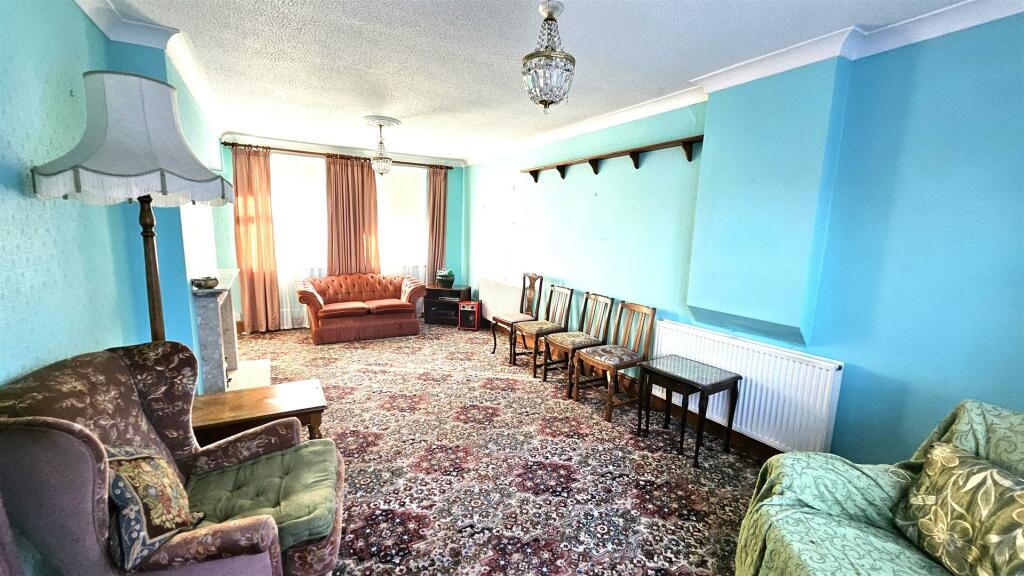Reception Room 2.jpg