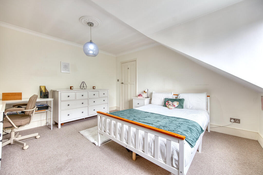 Bedroom 1c