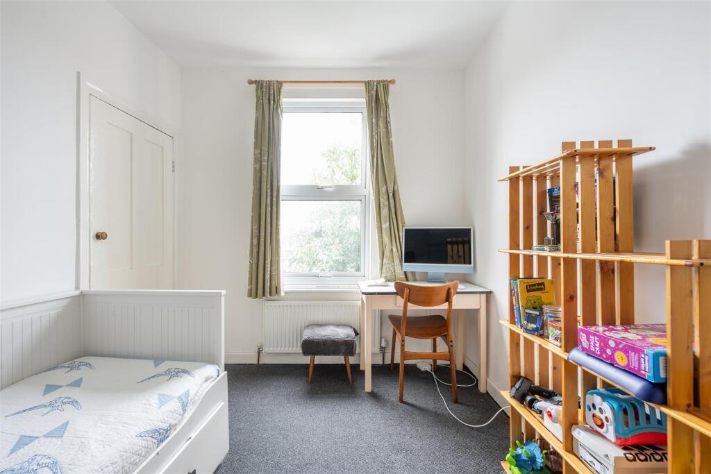 Higham Hill Road, E17