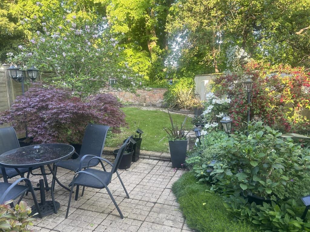 garden.jpg