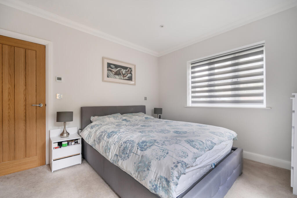 1395902-14-695f84...