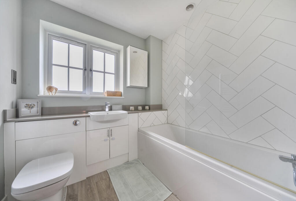 1356421-9-68d16b6...