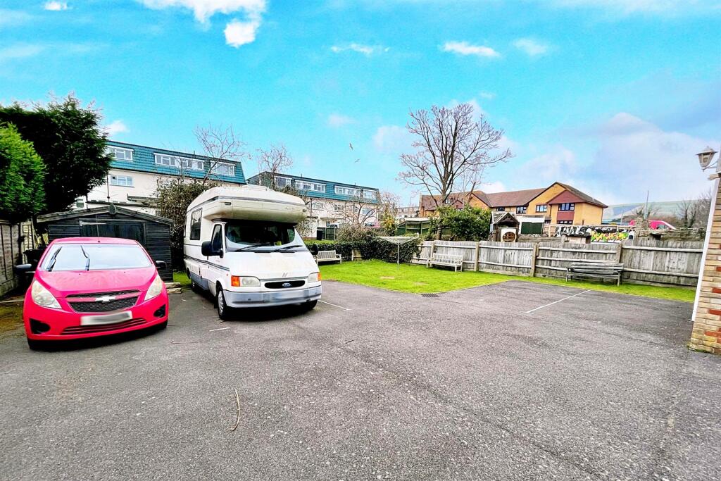 car park 
