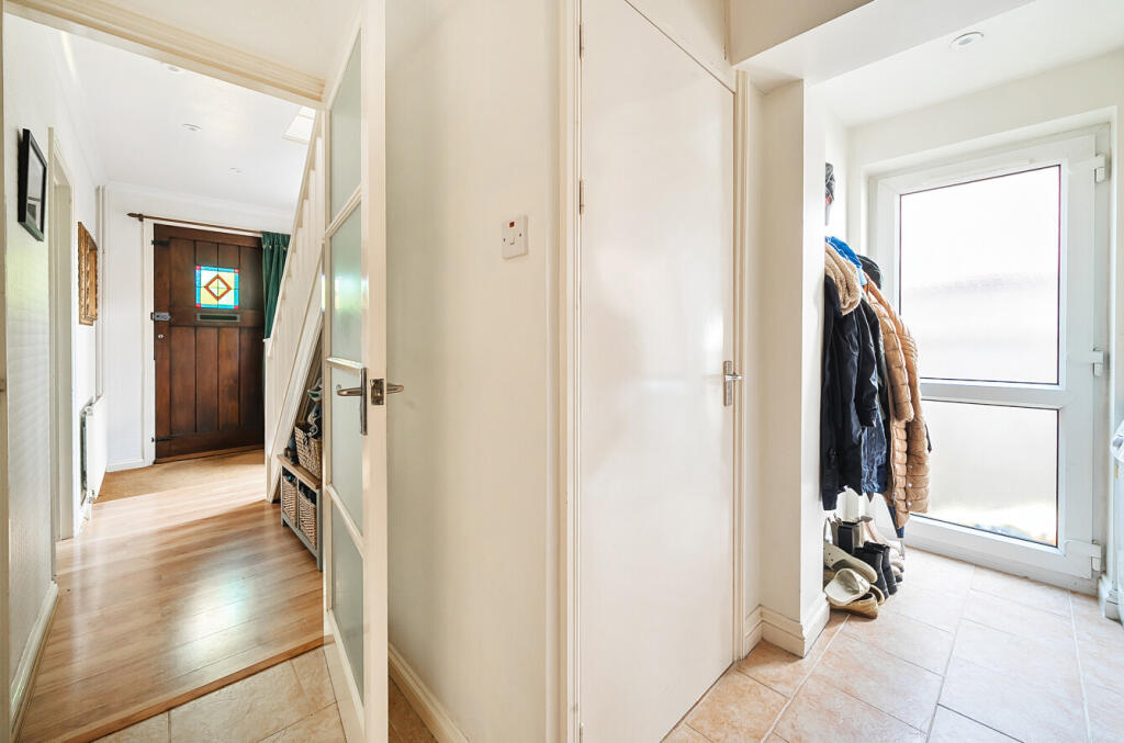 1304471-13-68400a...