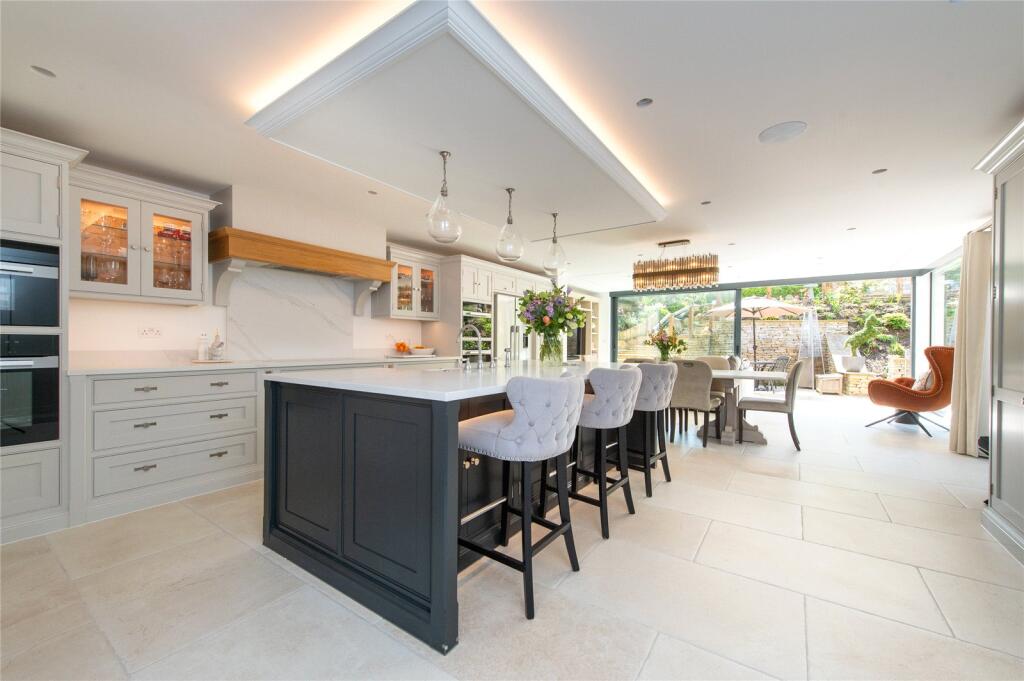 Kitchen/Diner/Family