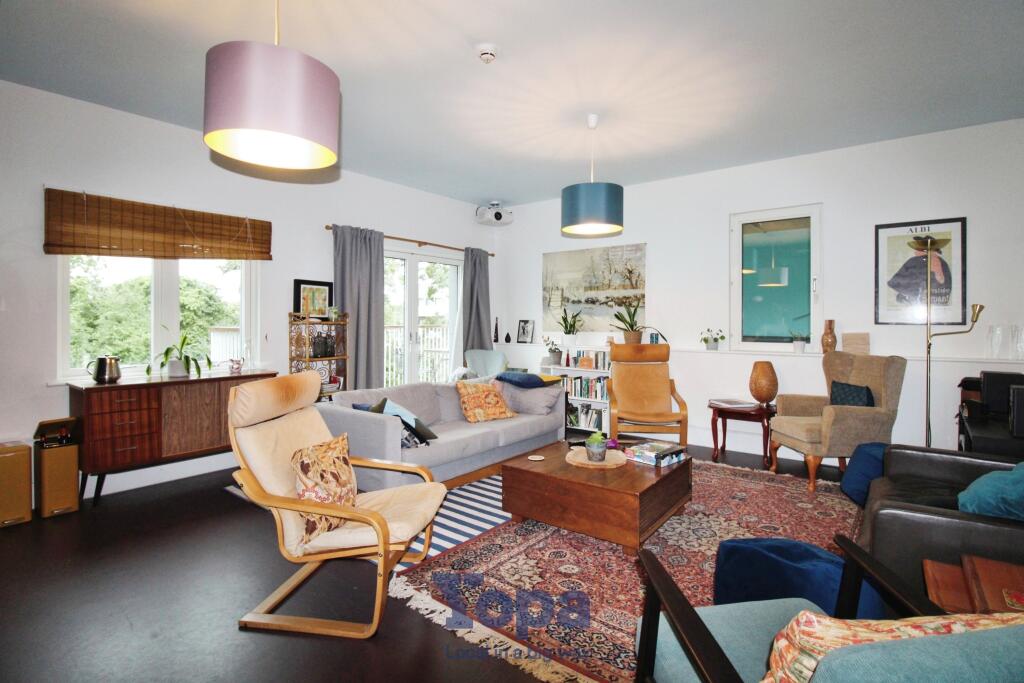Common House, Adult Room