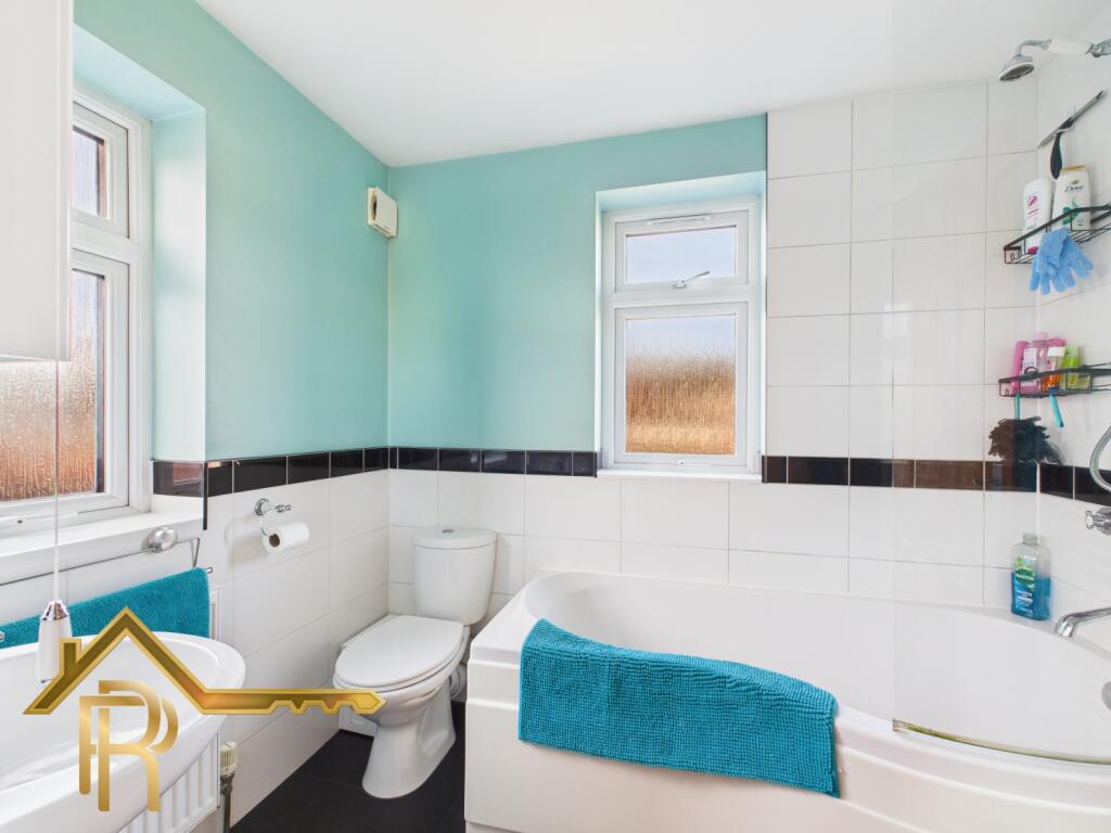 CAM03016G0-PR0046-STILL025